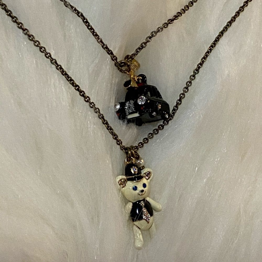 Betsey Johnson vintage necklace